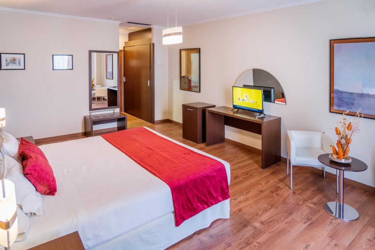 O Val Do Naseiro Hotell Viveiro Eksteriør bilde